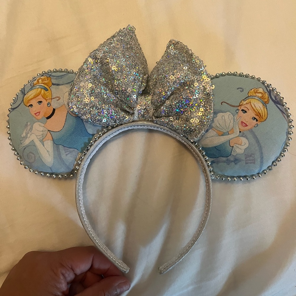 Reversible Minnie ears